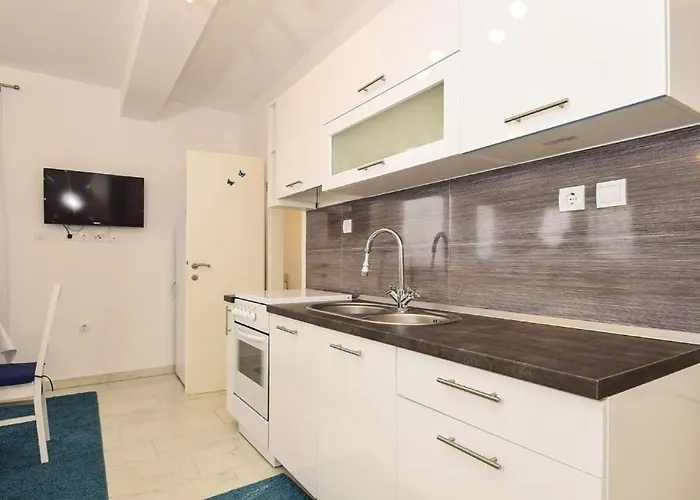 In Zadar With Sea View, Balcony, Air Conditioning, Wifi 685-2 * זאטון