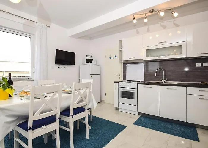 In Zadar With Sea View, Balcony, Air Conditioning, Wifi 685-2