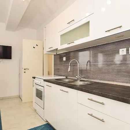 In Zadar With Sea View, Balcony, Air Conditioning, Wifi 685-2 * Zaton (Zadar)
