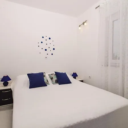 Apartamento In Zadar With Sea View, Balcony, Air Conditioning, Wifi 685-2 *