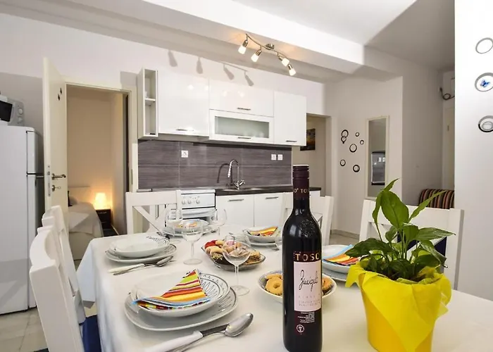In Zadar With Sea View, Balcony, Air Conditioning, Wifi 685-2 *
